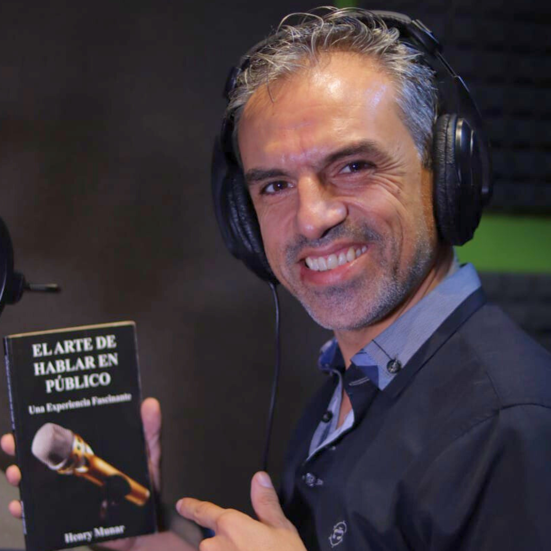 Henry Munar,Comunicador, locutor, actor y escritor colombiano